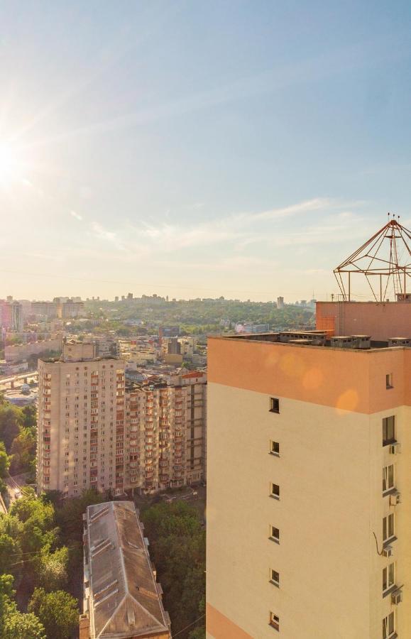 Квартиры По Улице Феодосийская, 1-А كييف المظهر الخارجي الصورة